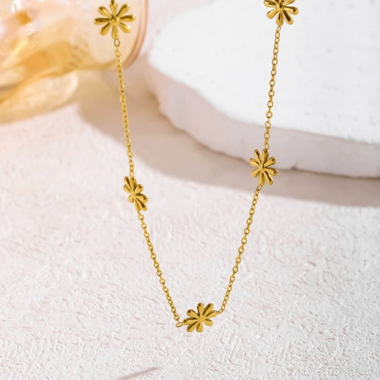 Orchia Necklace in 18K gold plated stainless steel by Glitze Accessories — luxury necklace for everyday wear
