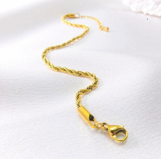 Rope Chain Anklet styled — waterproof hypoallergenic gold anklet | Glitze Accessories