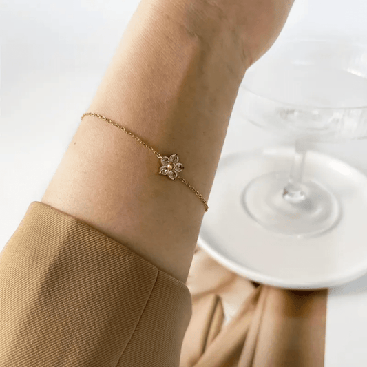 Fioren Bracelet Purple close-up — waterproof hypoallergenic gold bracelet | Glitze Accessories