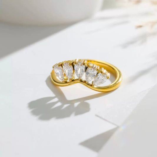 Starfall Ring close-up — waterproof hypoallergenic gold star ring | Glitze Accessories