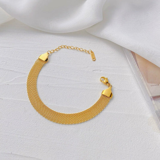 Scarlet - Glitze Accessories