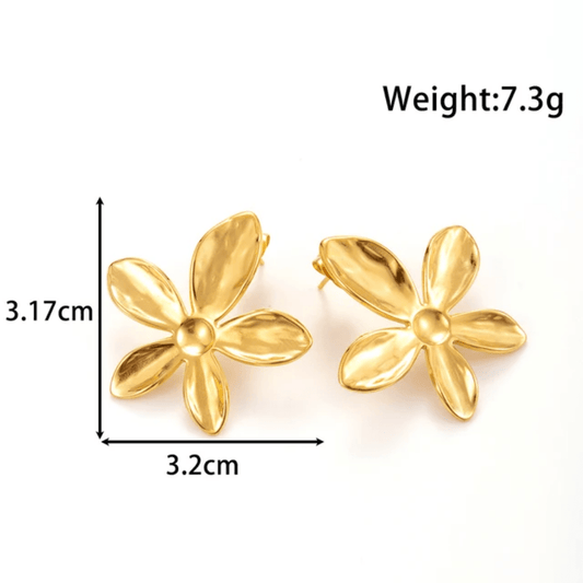 Glowvine Bracelet styled — waterproof hypoallergenic gold bracelet | Glitze Accessories