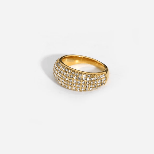 Envero Ring close-up — waterproof hypoallergenic gold ring | Glitze Accessories