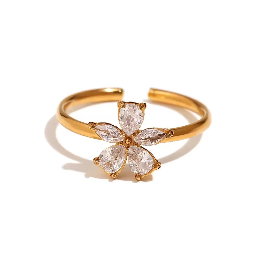 Renia - Glitze Accessories