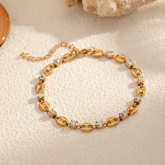 Divine Bracelet close-up — waterproof hypoallergenic gold bracelet | Glitze Accessories