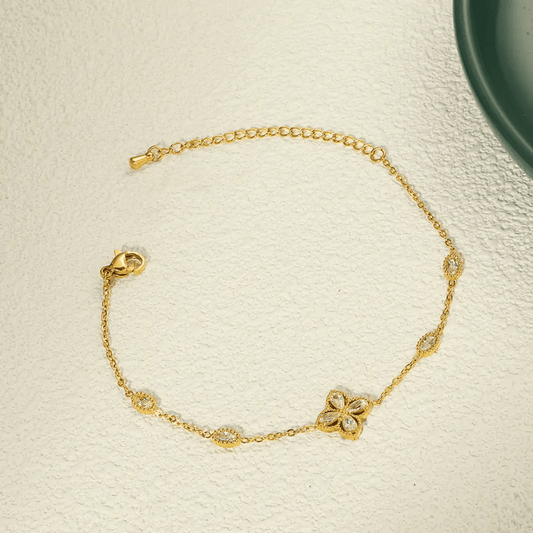 Fleur Bracelet close-up — waterproof hypoallergenic gold bracelet | Glitze Accessories