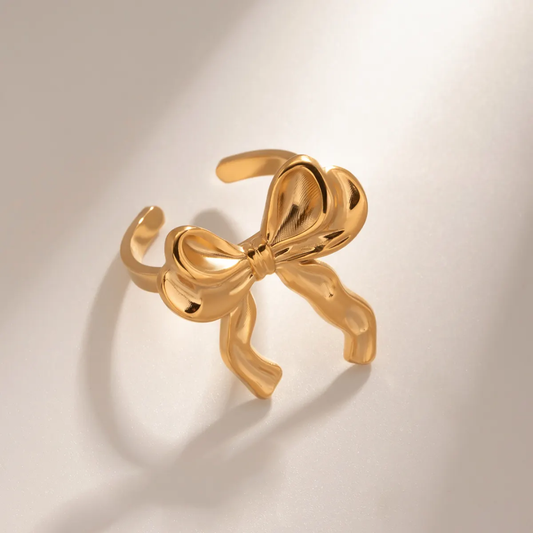 Dainty Knot Ring