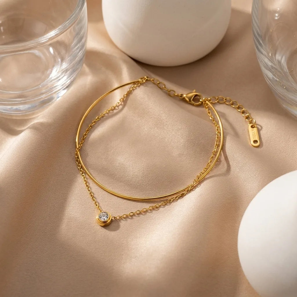 Breeza Bracelet in 18K gold plated stainless steel, view 4