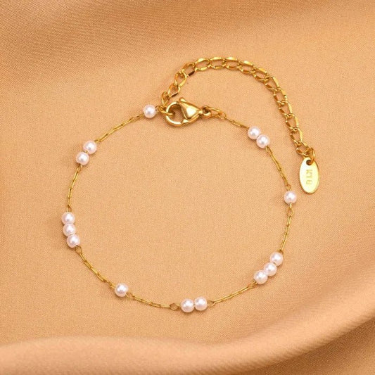Dew Bracelet close-up — waterproof hypoallergenic gold bracelet | Glitze Accessories