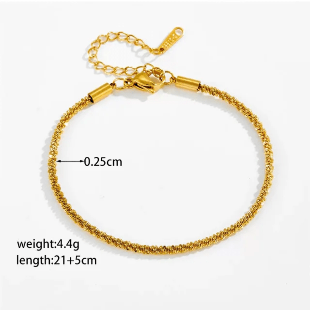 Victoire Anklet on ankle — elegant everyday gold anklet Pakistan | Glitze Accessories