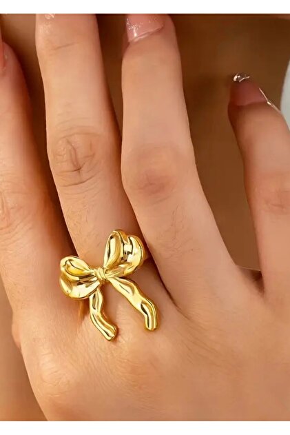 Dainty Knot Ring