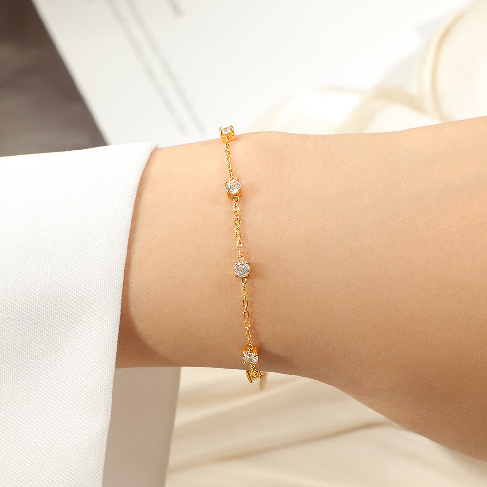 Lucent Bracelet detail – waterproof hypoallergenic stainless steel bracelet by Glitze Accessories