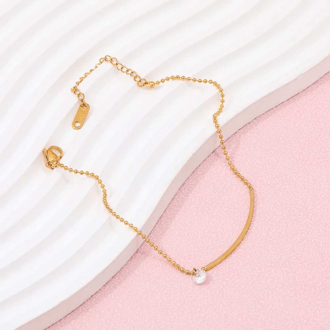 Aurora Anklet close-up — waterproof hypoallergenic gold anklet | Glitze Accessories