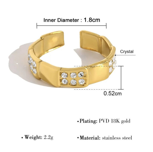 Vault Ring close-up — waterproof hypoallergenic gold ring | Glitze Accessories