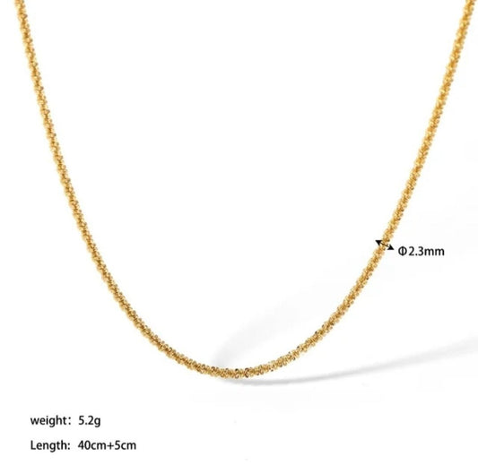 Glitze Accessories Victoire gold necklace — tarnish-free, waterproof, hypoallergenic jewellery Pakistan